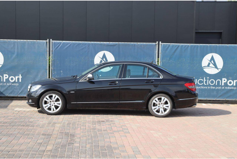 Mercedes-Benz C-Klasse 220 CDI - Limuzina: slika 2 Mercedes-Benz C-Klasse 220 CDI - Limuzina: slika 2