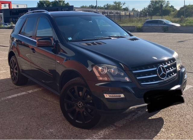 Mercedes-Benz M-Klasse ML 350 CDI BLUETEС - Limuzina: slika 4 Mercedes-Benz M-Klasse ML 350 CDI BLUETEС - Limuzina: slika 4