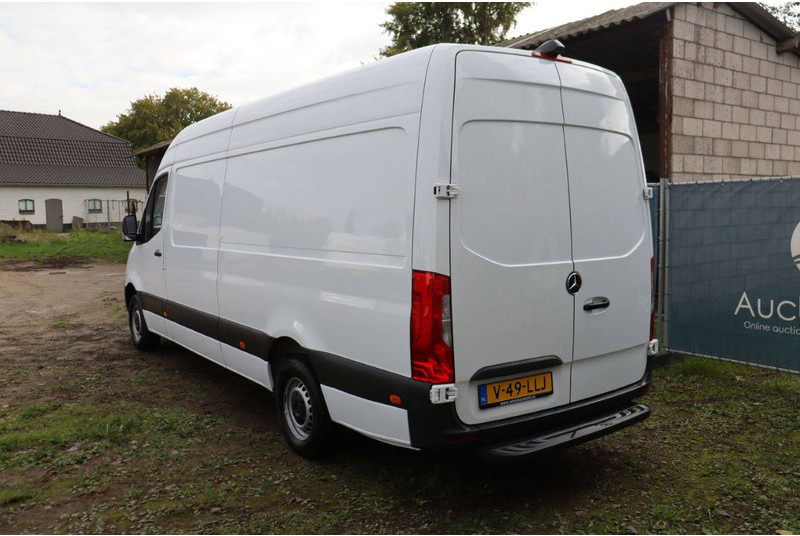 Mercedes-Benz Sprinter - Furgon: slika 4 Mercedes-Benz Sprinter - Furgon: slika 4