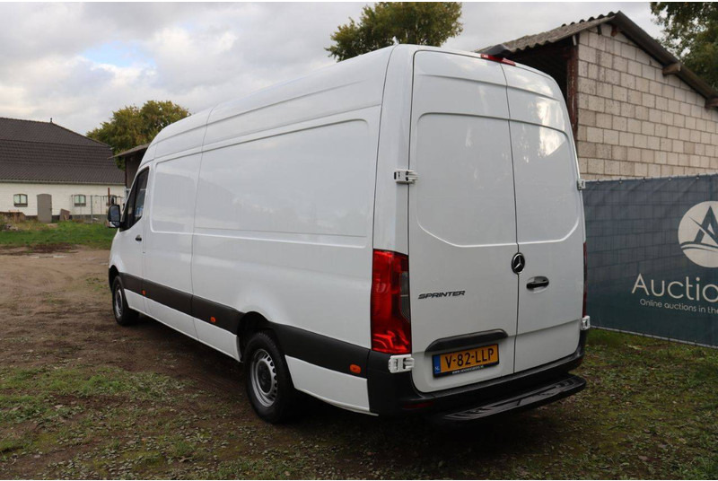 Mercedes-Benz Sprinter - Furgon: slika 4 Mercedes-Benz Sprinter - Furgon: slika 4