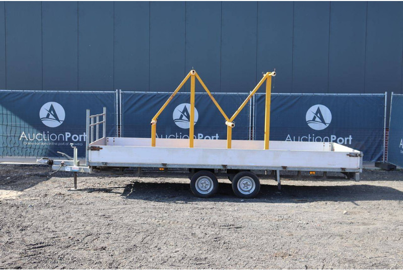 NH PLATEAU - Plato/ Tovorna prikolica: slika 2 NH PLATEAU - Plato/ Tovorna prikolica: slika 2