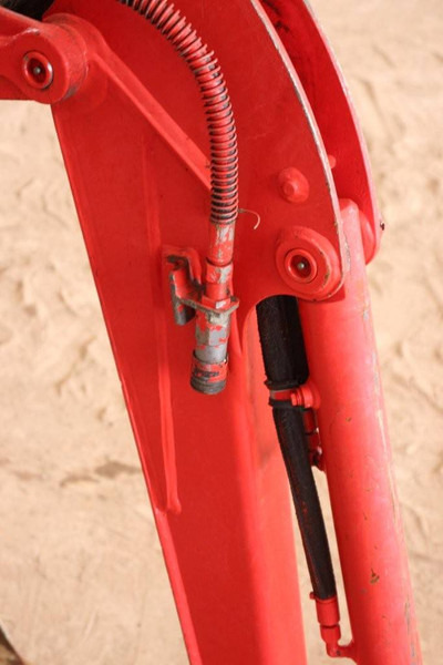 Mini bager Neuson 803: slika 18