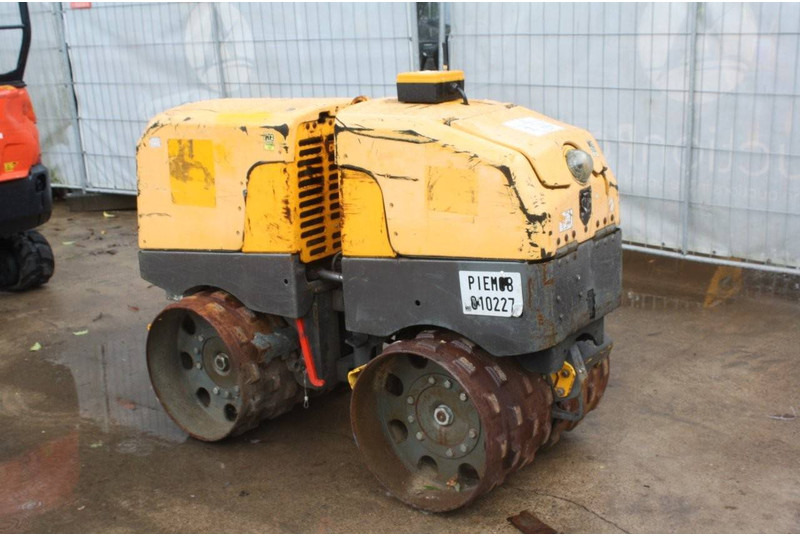 Neuson Roller RT2SC - Valjar: slika 3 Neuson Roller RT2SC - Valjar: slika 3