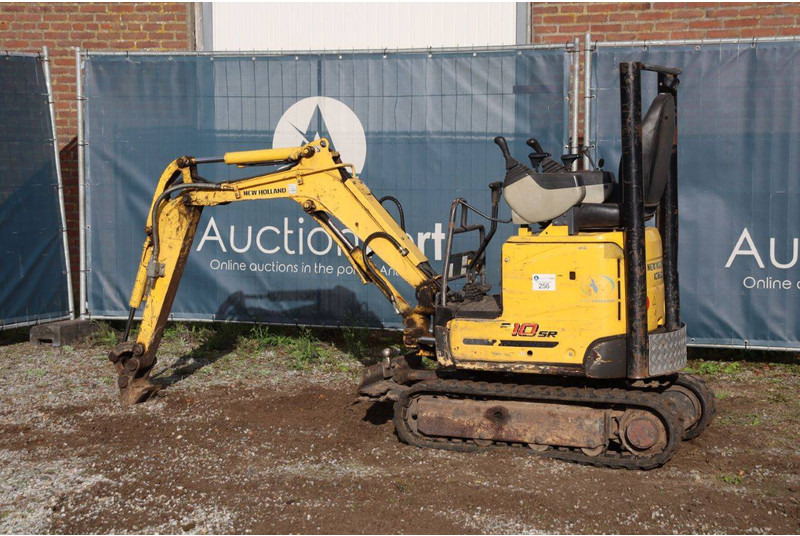 New Holland E10SR - Mini bager: slika 3 New Holland E10SR - Mini bager: slika 3