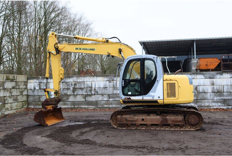 New Holland E115SR - Bager goseničar: slika 3 New Holland E115SR - Bager goseničar: slika 3