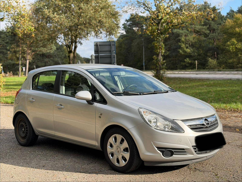 Opel Corsa 1.3 CDTI - Limuzina: slika 4 Opel Corsa 1.3 CDTI - Limuzina: slika 4