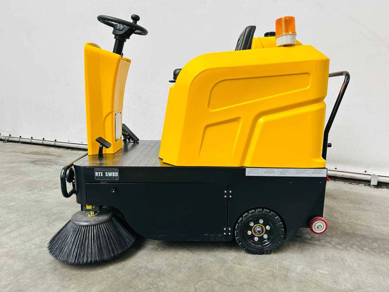 SW80 - Vozilo za pometanje: slika 3 SW80 - Vozilo za pometanje: slika 3