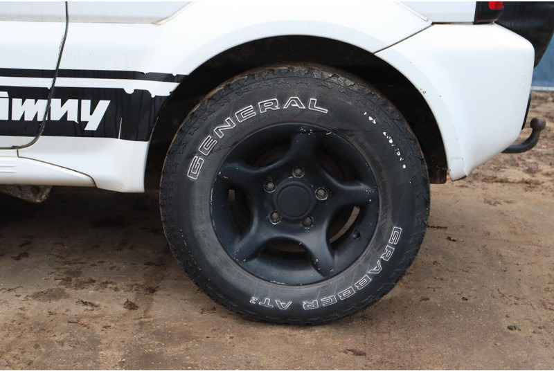 SUV Suzuki Jimny: slika 16