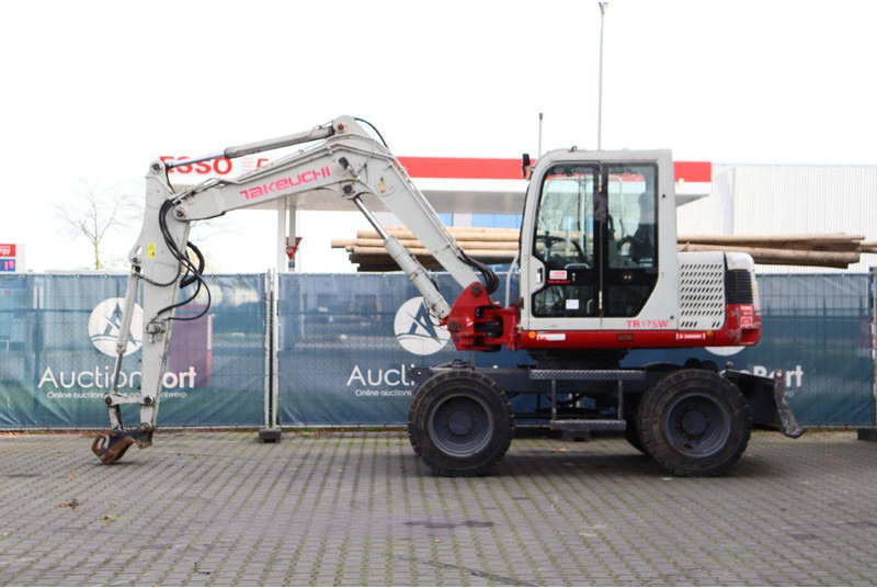 Takeuchi TB175W - Bager na kolesih: slika 2 Takeuchi TB175W - Bager na kolesih: slika 2