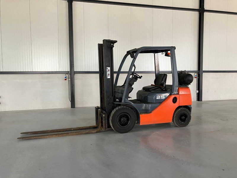 Toyota 02-8FGF25 - Plinski viličar: slika 3 Toyota 02-8FGF25 - Plinski viličar: slika 3