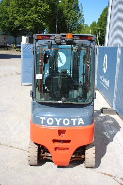 Toyota 8FBMK20T - Električni viličar: slika 4 Toyota 8FBMK20T - Električni viličar: slika 4