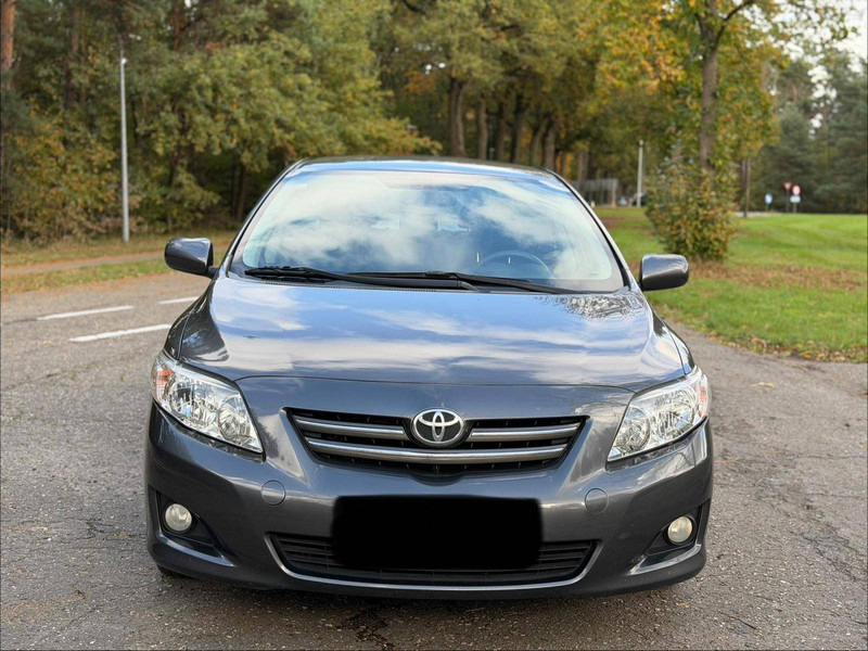 Toyota Corolla 1.4 D - Limuzina: slika 4 Toyota Corolla 1.4 D - Limuzina: slika 4