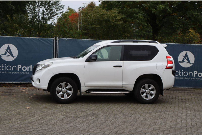 Toyota Land Cruiser - Limuzina: slika 1 Toyota Land Cruiser - Limuzina: slika 1