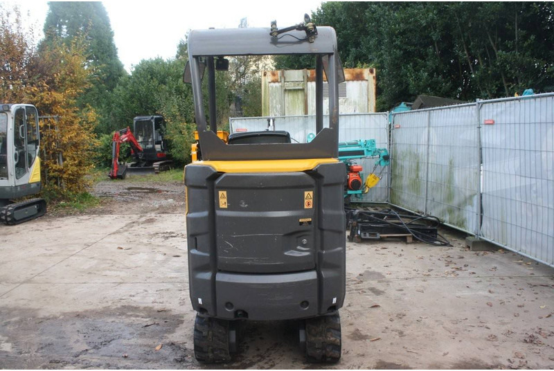 Volvo EC15E - Mini bager: slika 4 Volvo EC15E - Mini bager: slika 4