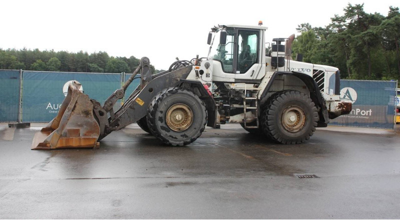 Volvo L 180 F - Kolesni nakladalec: slika 1 Volvo L 180 F - Kolesni nakladalec: slika 1