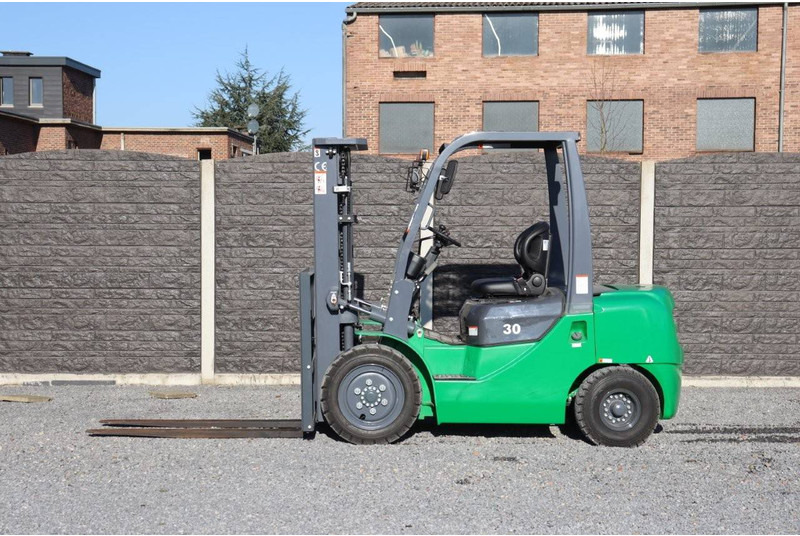 Yanmar FD30 - Diesel viličar: slika 2 Yanmar FD30 - Diesel viličar: slika 2