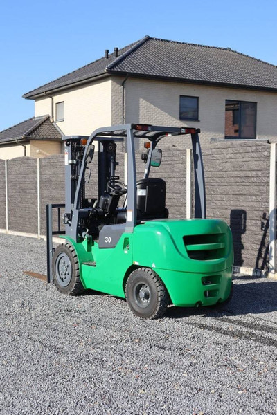 Yanmar FD30 - Diesel viličar: slika 3 Yanmar FD30 - Diesel viličar: slika 3