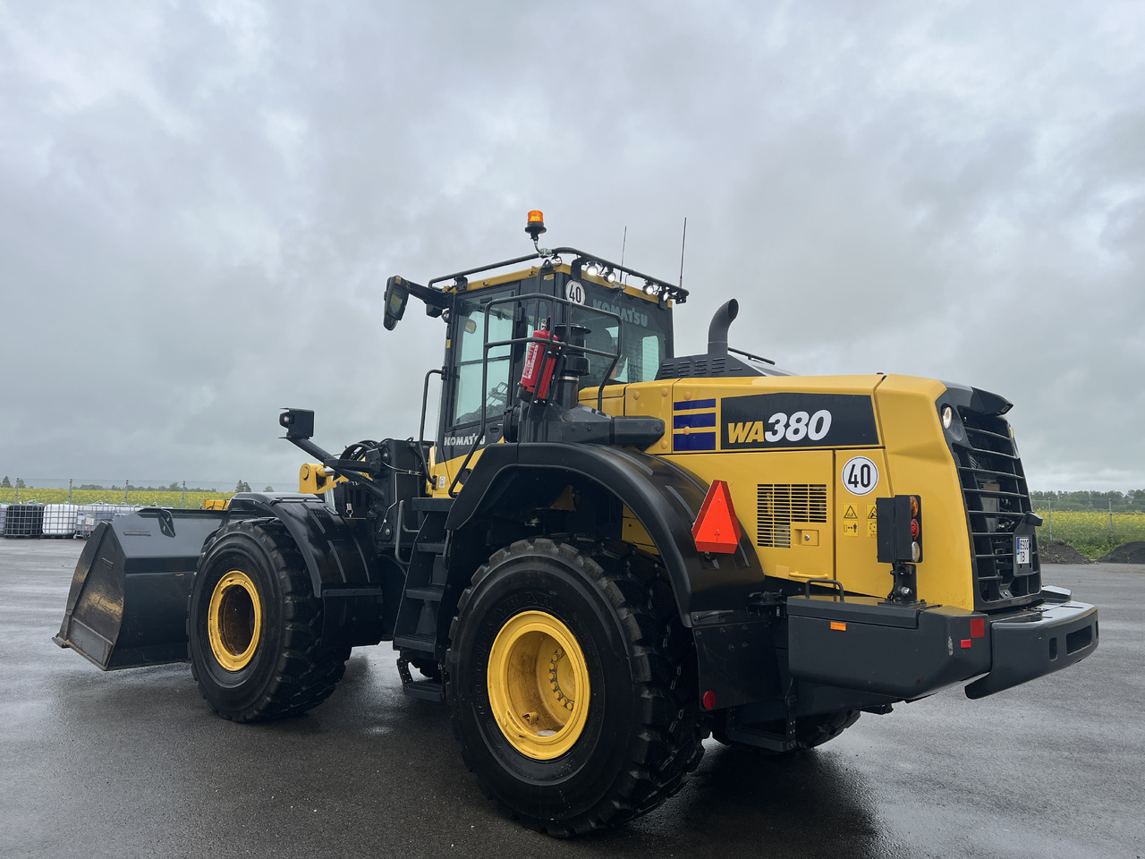 KOMATSU WA 380-8E0 - Kolesni nakladalec: slika 3 KOMATSU WA 380-8E0 - Kolesni nakladalec: slika 3