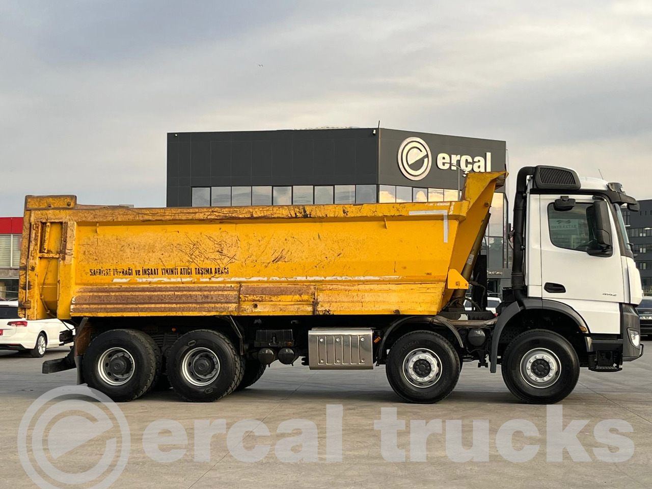MERCEDES-BENZ 2017 AROCS 4142 MANUAL AC- 8X4 EURO 6-HARDOX TIPPER - Tovornjak prekucnik: slika 4 MERCEDES-BENZ 2017 AROCS 4142 MANUAL AC- 8X4 EURO 6-HARDOX TIPPER - Tovornjak prekucnik: slika 4