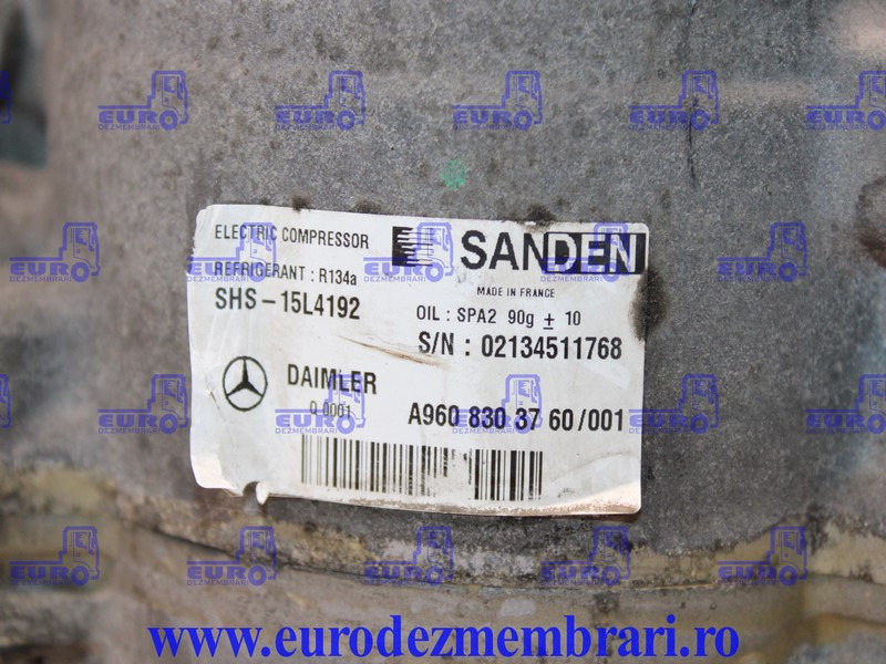 COMPRESOR CLIMA STATIONARE MERCEDES ACTROS MP4 A9608303760 - Kompresor za Tovornjak: slika 2 COMPRESOR CLIMA STATIONARE MERCEDES ACTROS MP4 A9608303760 - Kompresor za Tovornjak: slika 2