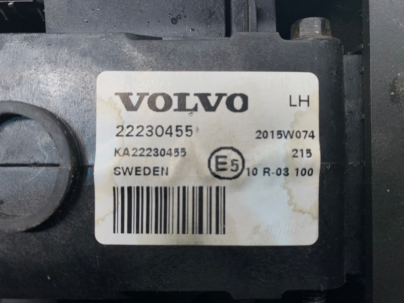 SCHIMBATOR VITEZE AUTOMAT VOLVO FH4 22230455, 21847980, 22583048 - Kabina in notranjost za Tovornjak: slika 2 SCHIMBATOR VITEZE AUTOMAT VOLVO FH4 22230455, 21847980, 22583048 - Kabina in notranjost za Tovornjak: slika 2