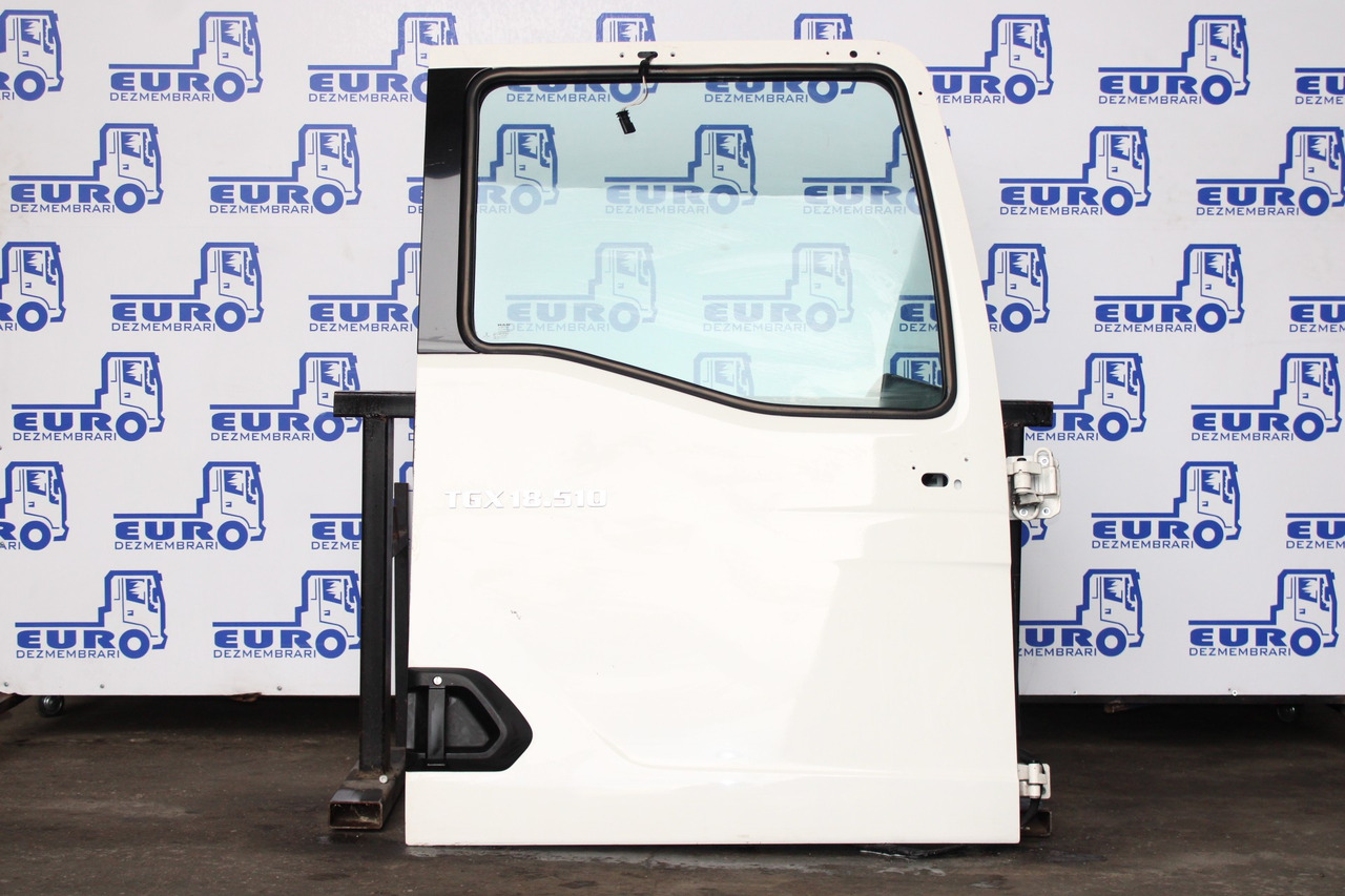 USA DREAPTA MAN TGX TG3 81.62600.4138 81.62600.4142 - Vrata in deli za Tovornjak: slika 2 USA DREAPTA MAN TGX TG3 81.62600.4138 81.62600.4142 - Vrata in deli za Tovornjak: slika 2