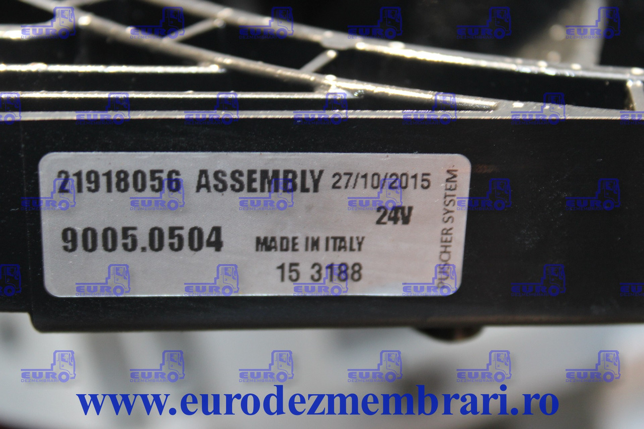 VENTILATOARE RACIRE VOLVO FH4 21918056 - Hladilnik motorja za Tovornjak: slika 3 VENTILATOARE RACIRE VOLVO FH4 21918056 - Hladilnik motorja za Tovornjak: slika 3