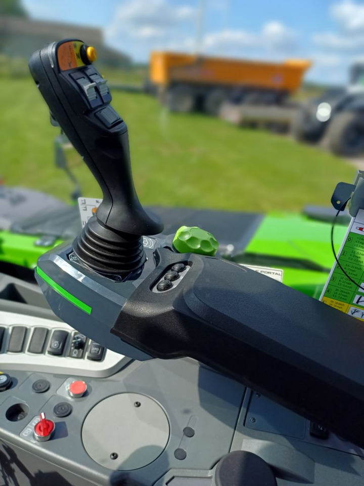 Merlo TF38.10 TT CS 136 - Teleskopski viličar: slika 2 Merlo TF38.10 TT CS 136 - Teleskopski viličar: slika 2