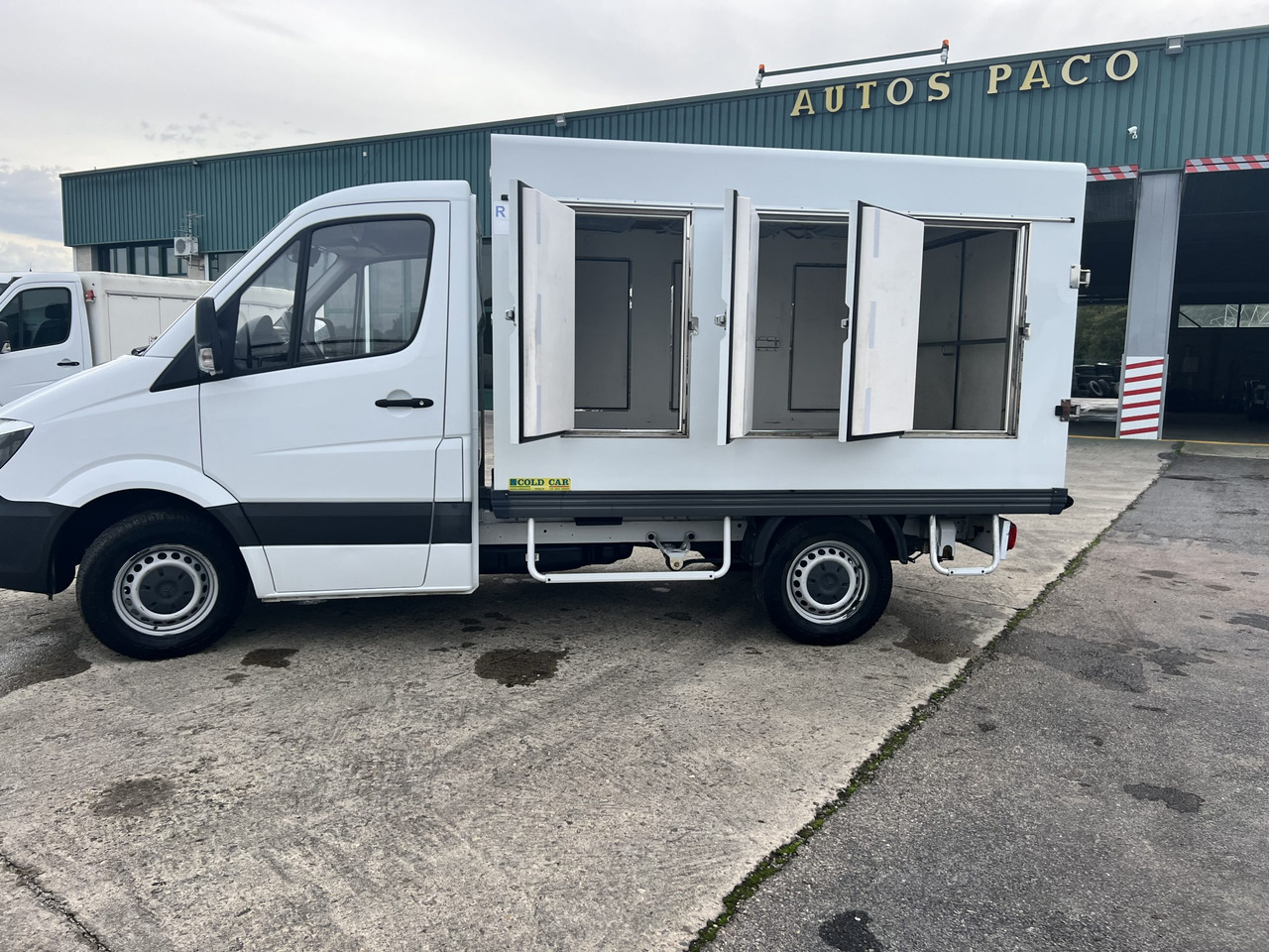 CAMION HELADERO 3.5T MERCEDES SPRINTER - Hladilno vozilo: slika 3 CAMION HELADERO 3.5T MERCEDES SPRINTER - Hladilno vozilo: slika 3