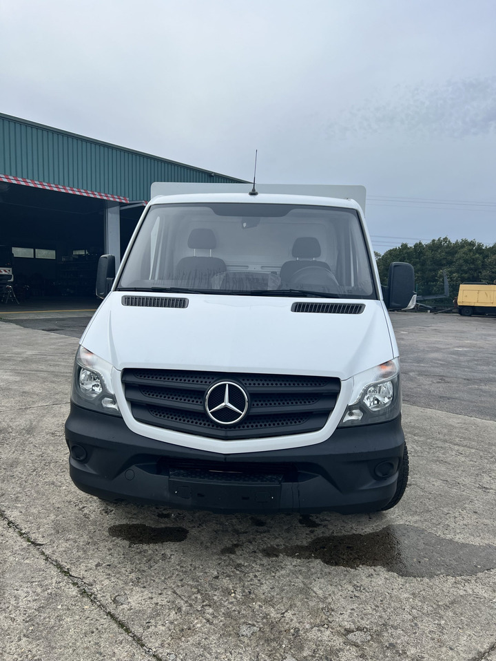 CAMION HELADERO 3.5T MERCEDES SPRINTER - Hladilno vozilo: slika 2 CAMION HELADERO 3.5T MERCEDES SPRINTER - Hladilno vozilo: slika 2