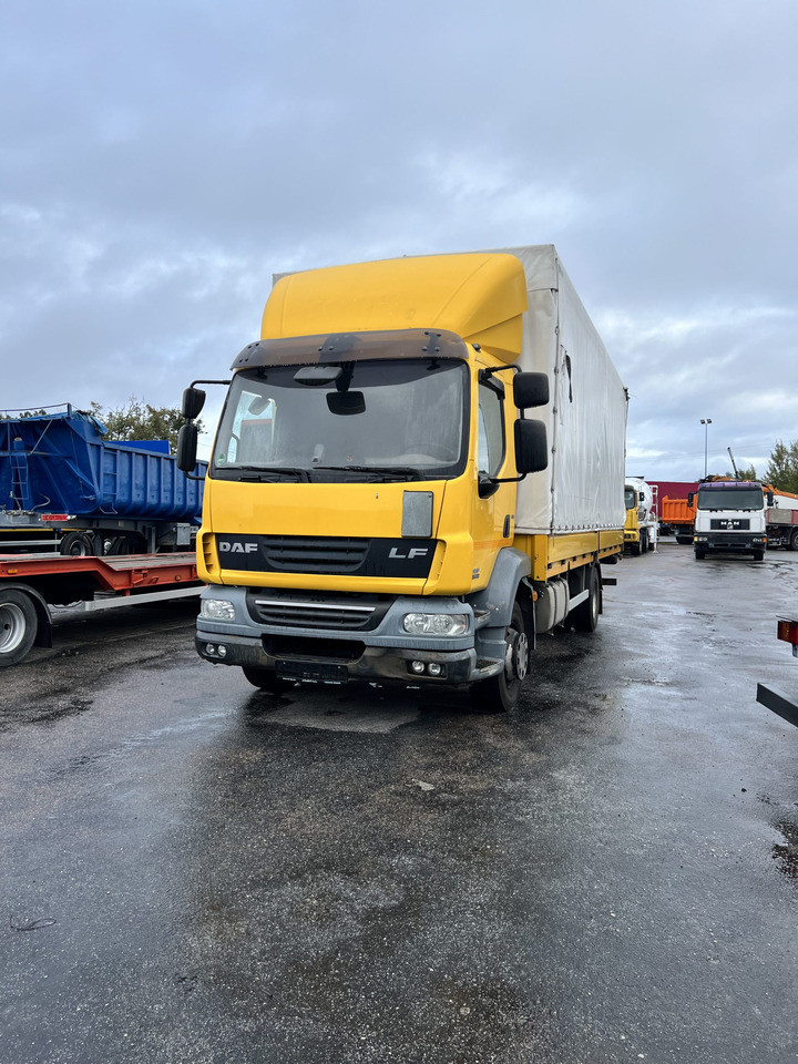 CAMION TAULINER DAF 55.250 - Tovornjak s ponjavo: slika 1 CAMION TAULINER DAF 55.250 - Tovornjak s ponjavo: slika 1