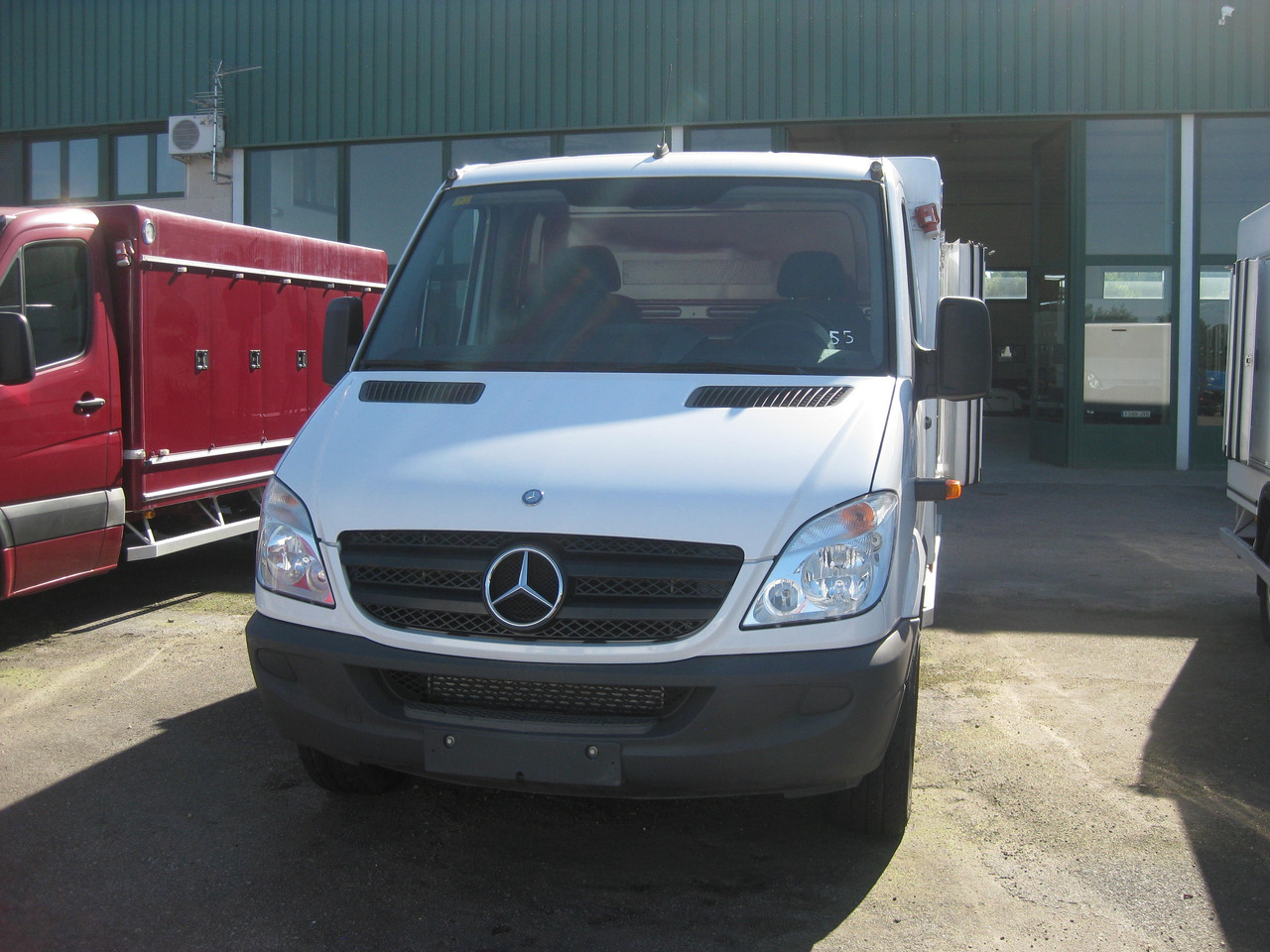 FRIGORÍFICO MERCEDES 313CDI - Hladilno vozilo: slika 2 FRIGORÍFICO MERCEDES 313CDI - Hladilno vozilo: slika 2