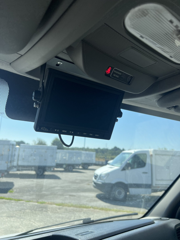 FURGON CON CESTA RENAULT MASTER lizing FURGON CON CESTA RENAULT MASTER: slika 8 FURGON CON CESTA RENAULT MASTER lizing FURGON CON CESTA RENAULT MASTER: slika 8