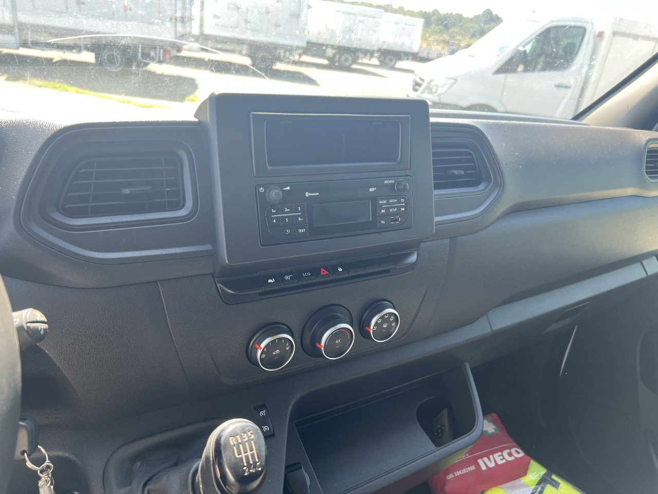 FURGON CON CESTA RENAULT MASTER lizing FURGON CON CESTA RENAULT MASTER: slika 7 FURGON CON CESTA RENAULT MASTER lizing FURGON CON CESTA RENAULT MASTER: slika 7