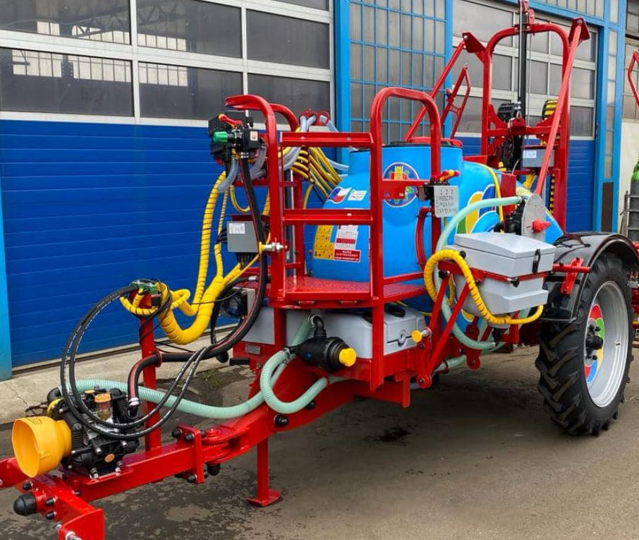 Biardzki Opryskiwacz przyczepiany 1200l/18 / Anhängespritze 1200 l / 18/ Trailed sprayer 1200 /18 / l/ Прицепной опрыскиватель 1200/18 - Vlečna škropilnica: slika 1 Biardzki Opryskiwacz przyczepiany 1200l/18 / Anhängespritze 1200 l / 18/ Trailed sprayer 1200 /18 / l/ Прицепной опрыскиватель 1200/18 - Vlečna škropilnica: slika 1