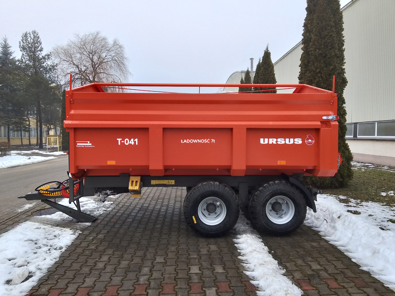 Ursus Przyczepa budowlana skorupa 7 t / Bauanhänger / строительный прицеп / Teiler - Kmetijska prikolica: slika 3 Ursus Przyczepa budowlana skorupa 7 t / Bauanhänger / строительный прицеп / Teiler - Kmetijska prikolica: slika 3