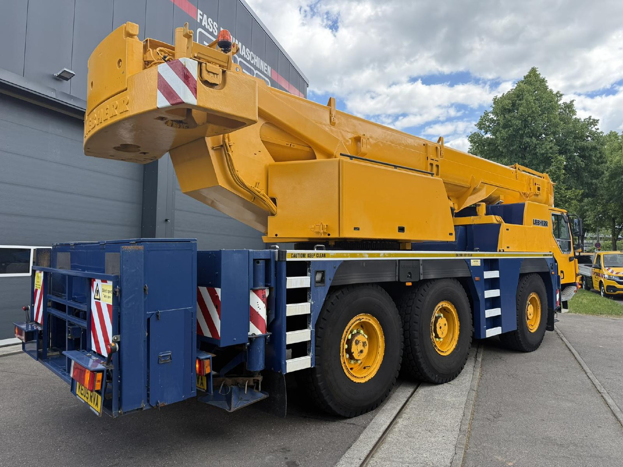 Liebherr LTM 1055-3.1 (05 - 055 855) | 6 x 6 - Avtodvigalo: slika 3 Liebherr LTM 1055-3.1 (05 - 055 855) | 6 x 6 - Avtodvigalo: slika 3
