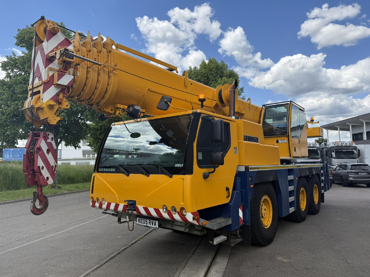 Liebherr LTM 1055-3.1 (05 - 055 855) | 6 x 6 - Avtodvigalo: slika 2 Liebherr LTM 1055-3.1 (05 - 055 855) | 6 x 6 - Avtodvigalo: slika 2