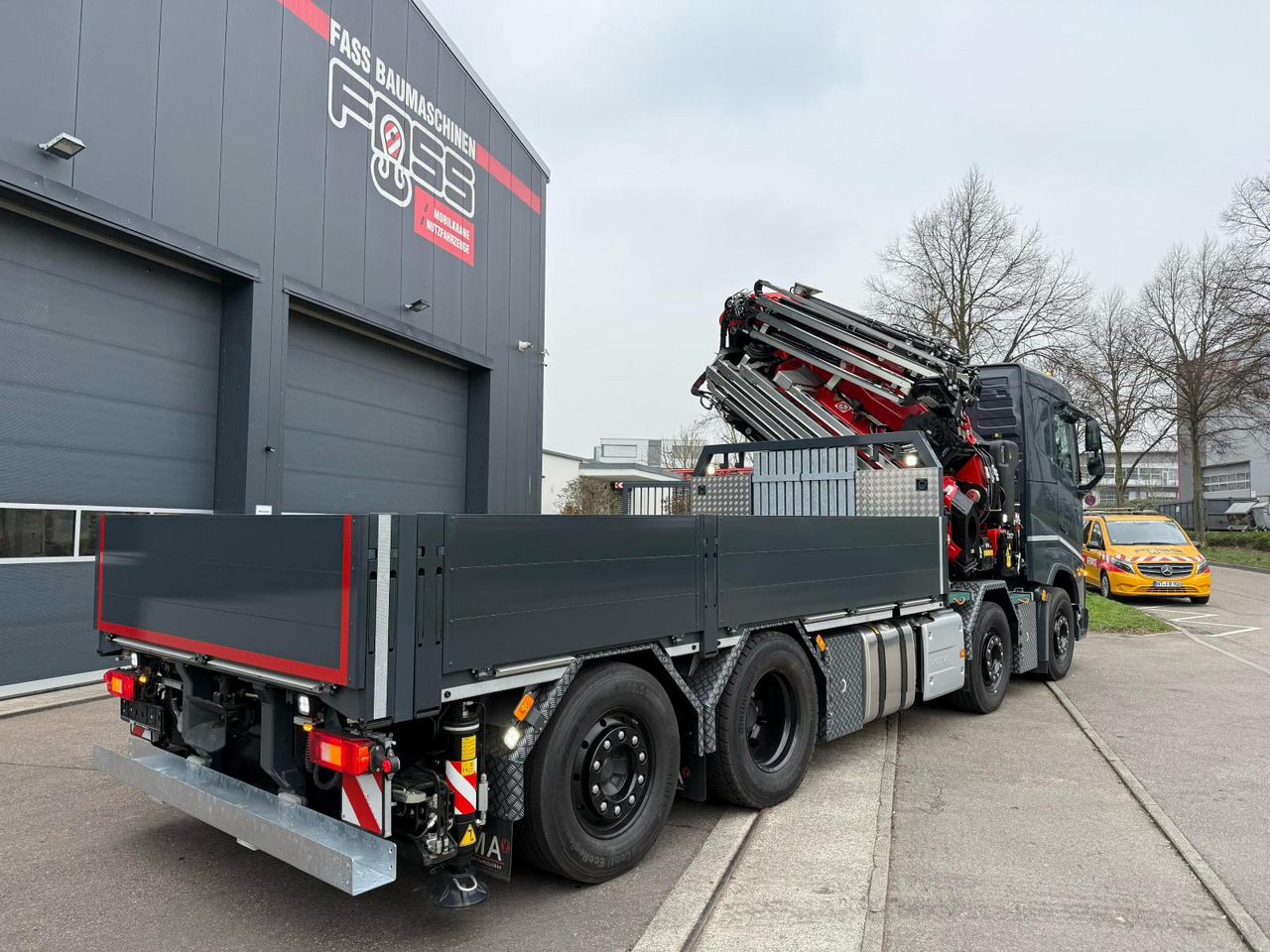 Volvo FH 500 | Kran Fassi F820 RA.2 | Jib L426 - Tovornjak s kesonom, Tovornjak z dvigalom: slika 3 Volvo FH 500 | Kran Fassi F820 RA.2 | Jib L426 - Tovornjak s kesonom, Tovornjak z dvigalom: slika 3
