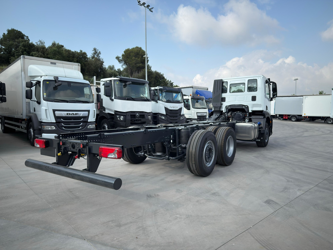 IVECO AD280X40 YPS ON X-WAY E6 (Chassis) - Tovornjak-šasija: slika 4 IVECO AD280X40 YPS ON X-WAY E6 (Chassis) - Tovornjak-šasija: slika 4