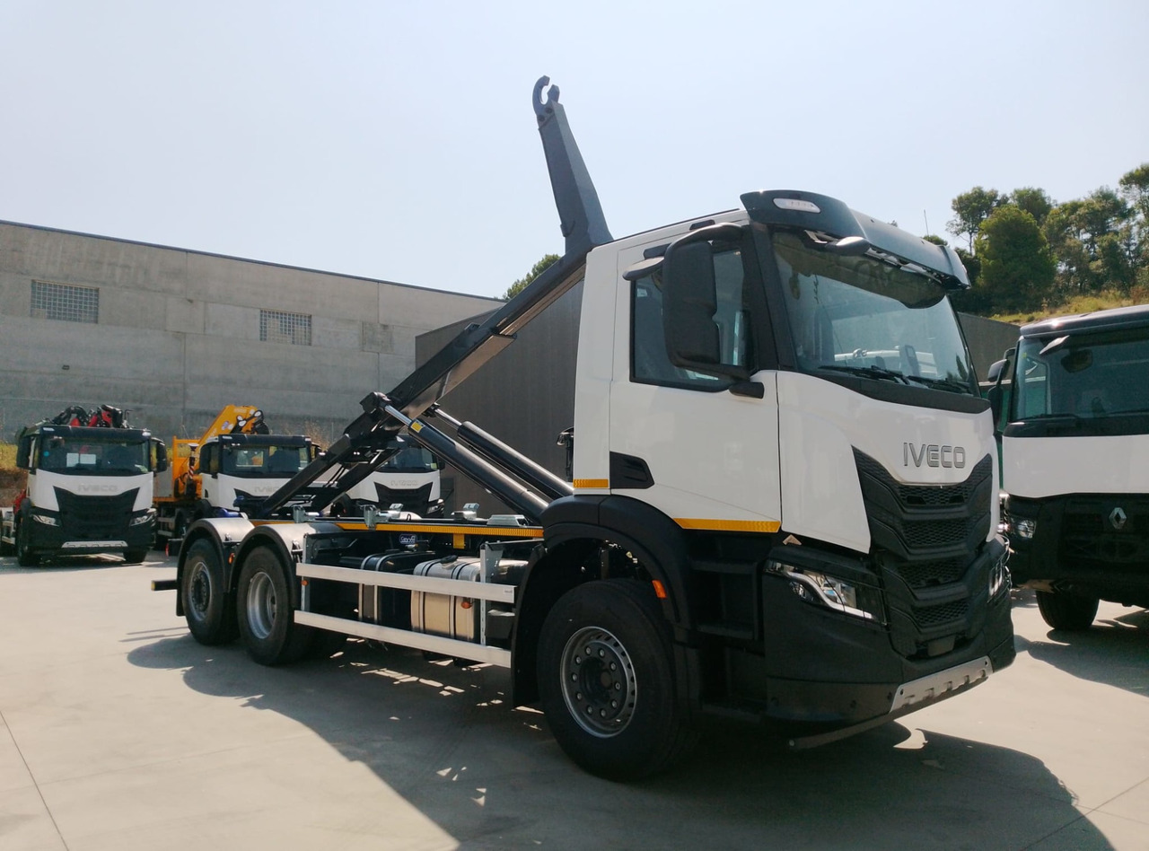 IVECO AD280X40 YPS ON X-WAY E6 (Hook Equipment) - Kotalni prekucni tovornjak: slika 1 IVECO AD280X40 YPS ON X-WAY E6 (Hook Equipment) - Kotalni prekucni tovornjak: slika 1
