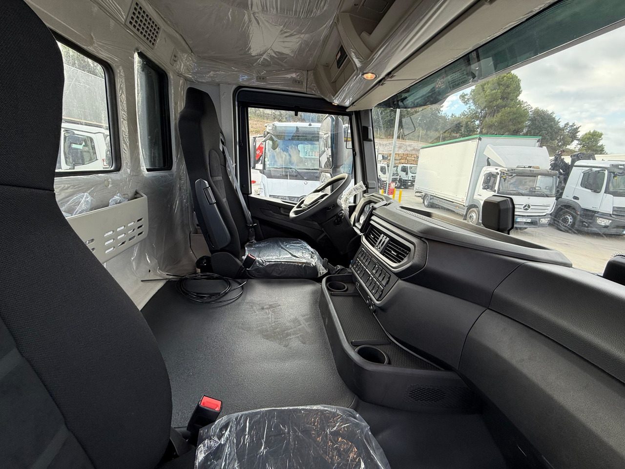 Tovornjak-šasija IVECO AD300X46Z OFF X-Way HI-TRACTION E6 (Chassis): slika 10 Tovornjak-šasija IVECO AD300X46Z OFF X-Way HI-TRACTION E6 (Chassis): slika 10