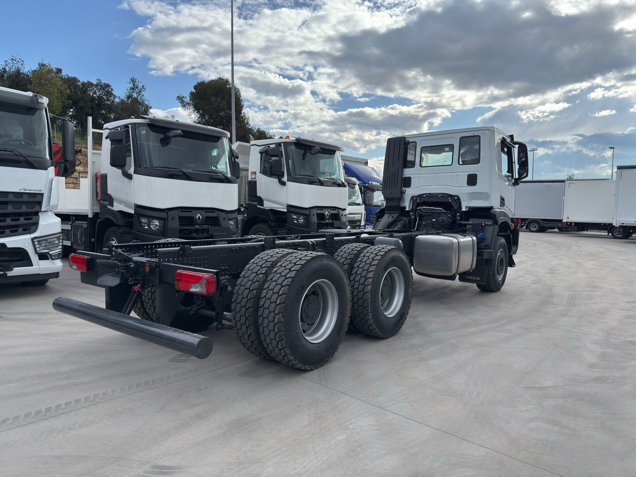 IVECO AD380T46 6x4 E6 (Chassis) - Tovornjak-šasija: slika 4 IVECO AD380T46 6x4 E6 (Chassis) - Tovornjak-šasija: slika 4