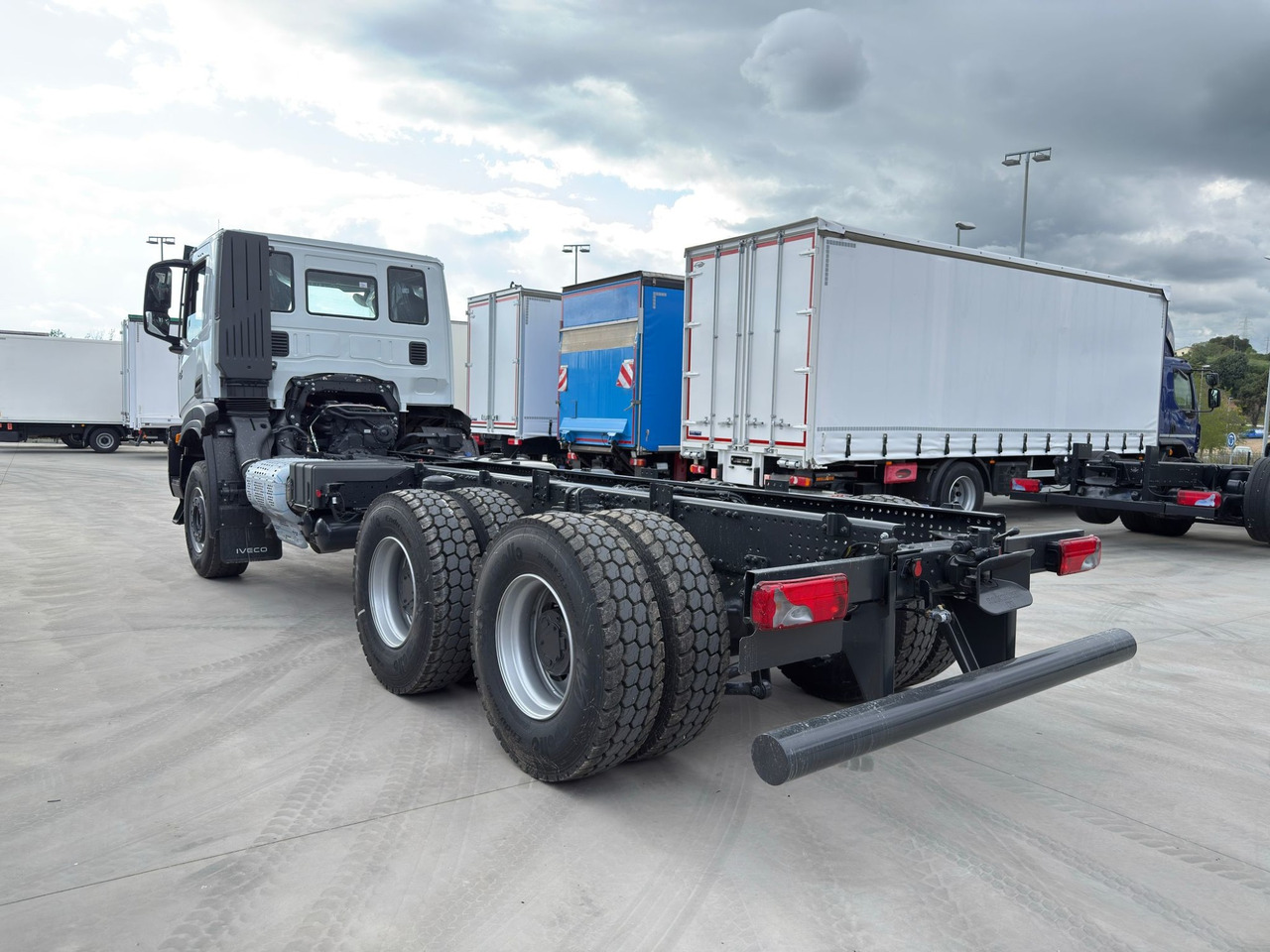 IVECO AD380T46 6x4 E6 (Chassis) - Tovornjak-šasija: slika 5 IVECO AD380T46 6x4 E6 (Chassis) - Tovornjak-šasija: slika 5