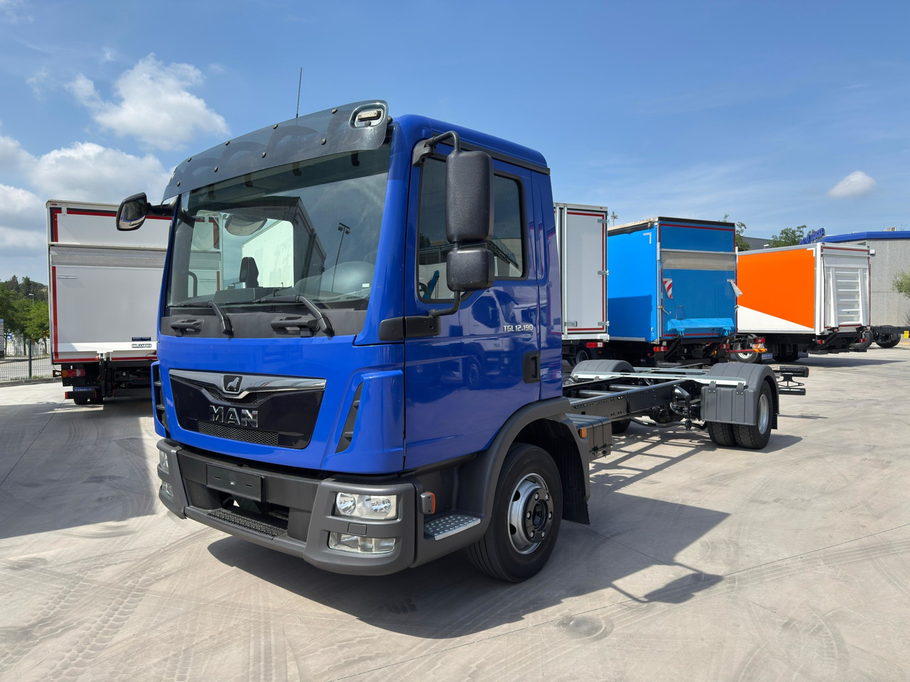MAN 12.190 BL TGL E6 (Chassis) - Tovornjak-šasija: slika 1 MAN 12.190 BL TGL E6 (Chassis) - Tovornjak-šasija: slika 1