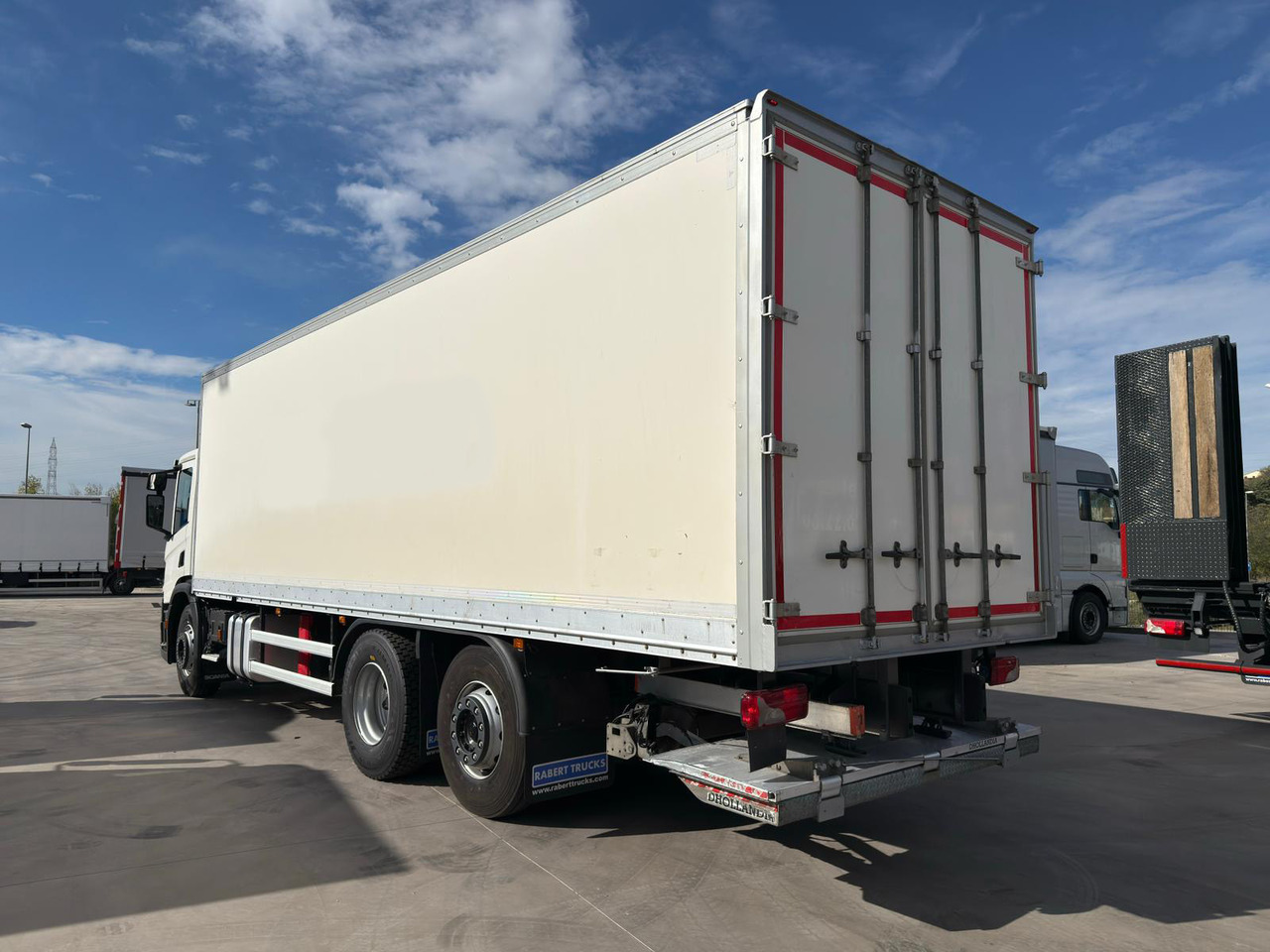 SCANIA P360 E6 (VAN) - Tovornjak zabojnik: slika 3 SCANIA P360 E6 (VAN) - Tovornjak zabojnik: slika 3