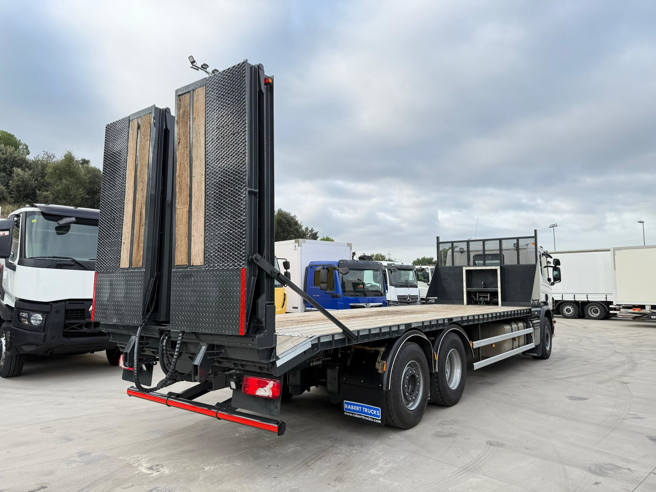 SCANIA P410 E6 (Platform) - Tovornjak avtotransporter: slika 3 SCANIA P410 E6 (Platform) - Tovornjak avtotransporter: slika 3