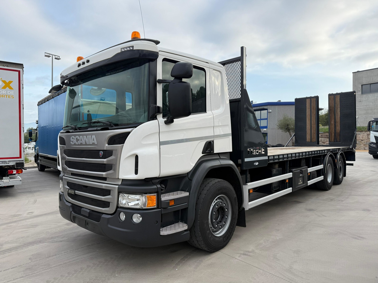 SCANIA P410 E6 (Platform) - Tovornjak avtotransporter: slika 1 SCANIA P410 E6 (Platform) - Tovornjak avtotransporter: slika 1