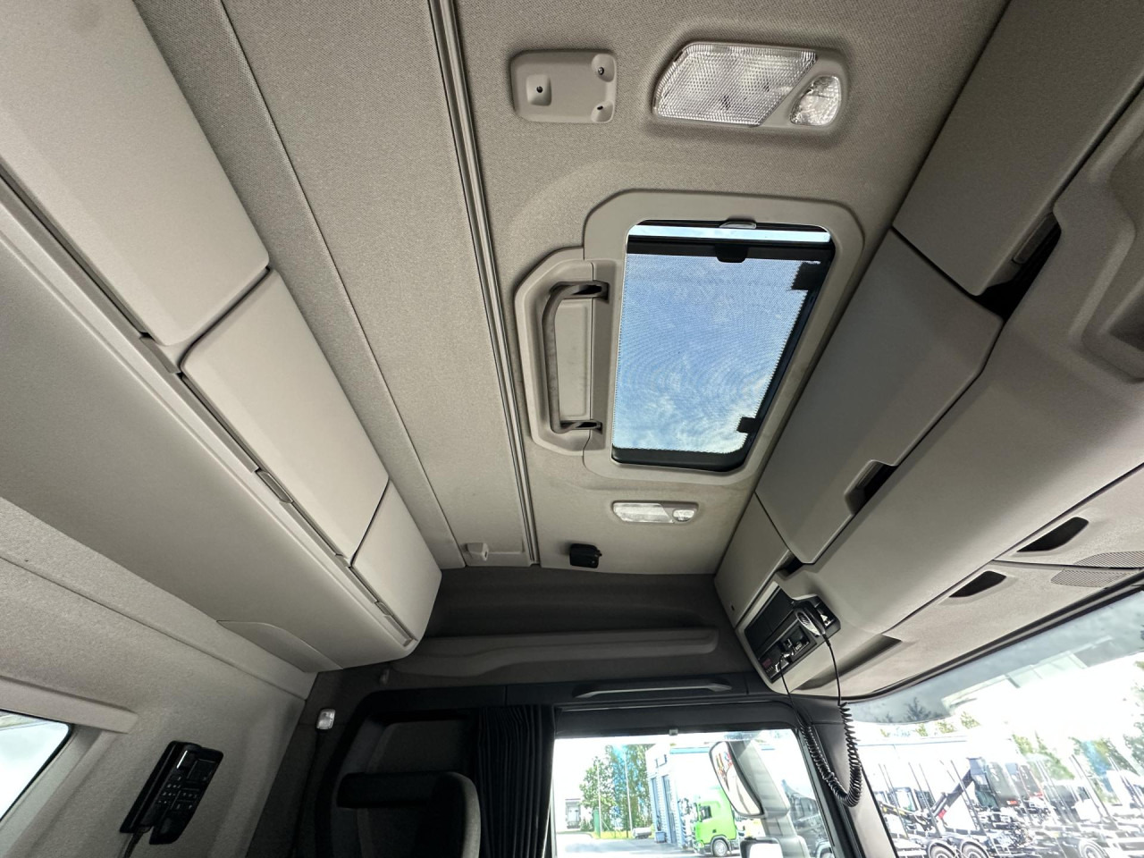 SCANIA R 450 B6x4HA - Kontejnerski tovornjak/ Tovornjak z zamenljivim tovoriščem: slika 3 SCANIA R 450 B6x4HA - Kontejnerski tovornjak/ Tovornjak z zamenljivim tovoriščem: slika 3