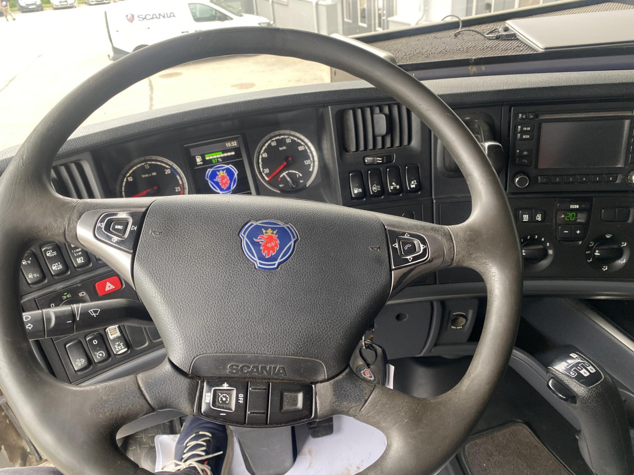SCANIA R 450 CB6x4HHA - Tovornjak-šasija: slika 3 SCANIA R 450 CB6x4HHA - Tovornjak-šasija: slika 3
